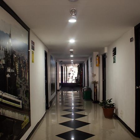 Hotel Laureles De Aburra เมเดยิน ภายนอก รูปภาพ