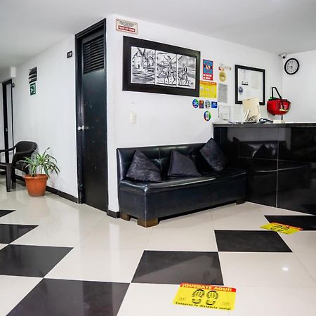 Hotel Laureles De Aburra เมเดยิน ภายนอก รูปภาพ