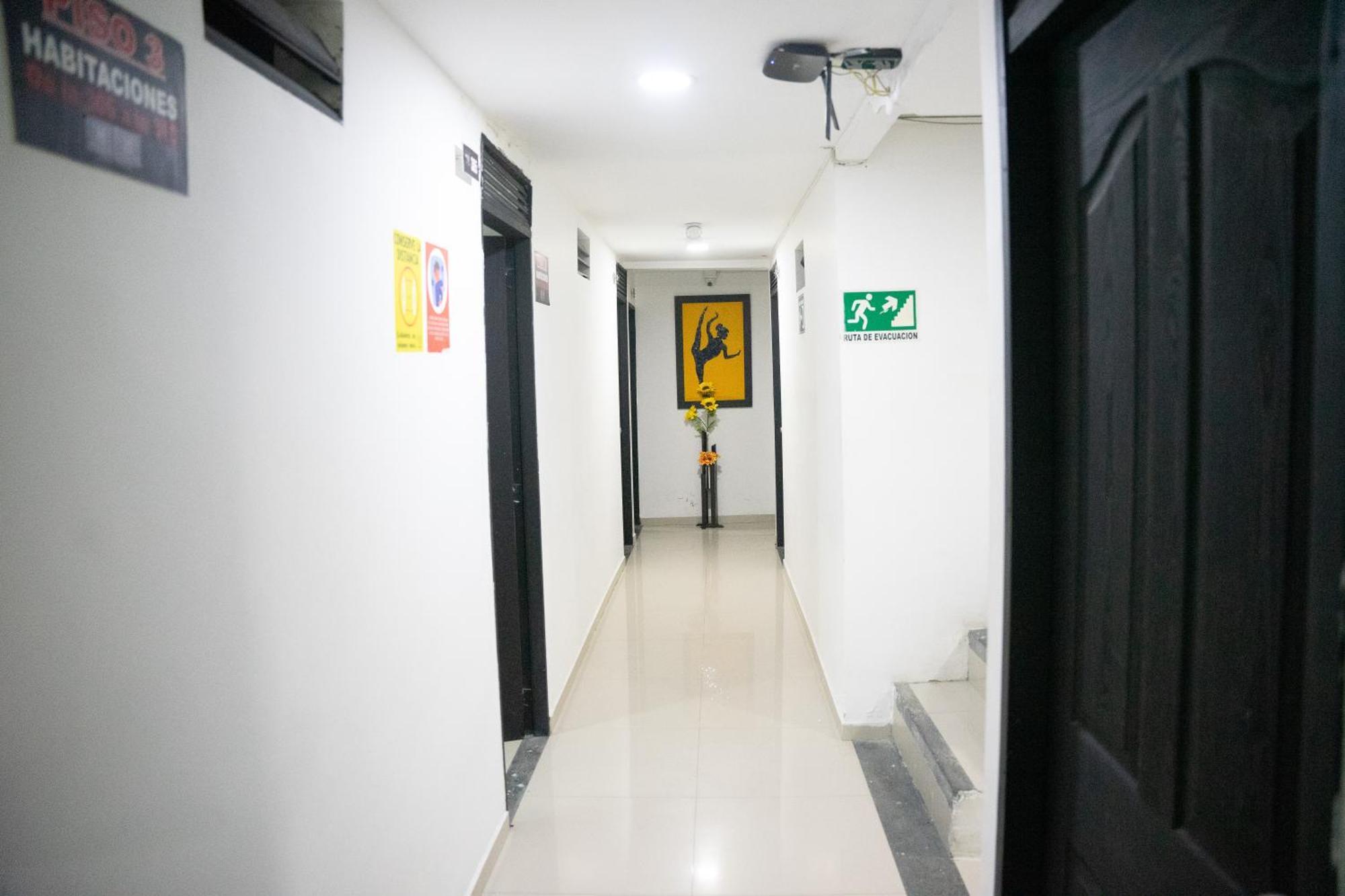 Hotel Laureles De Aburra เมเดยิน ภายนอก รูปภาพ