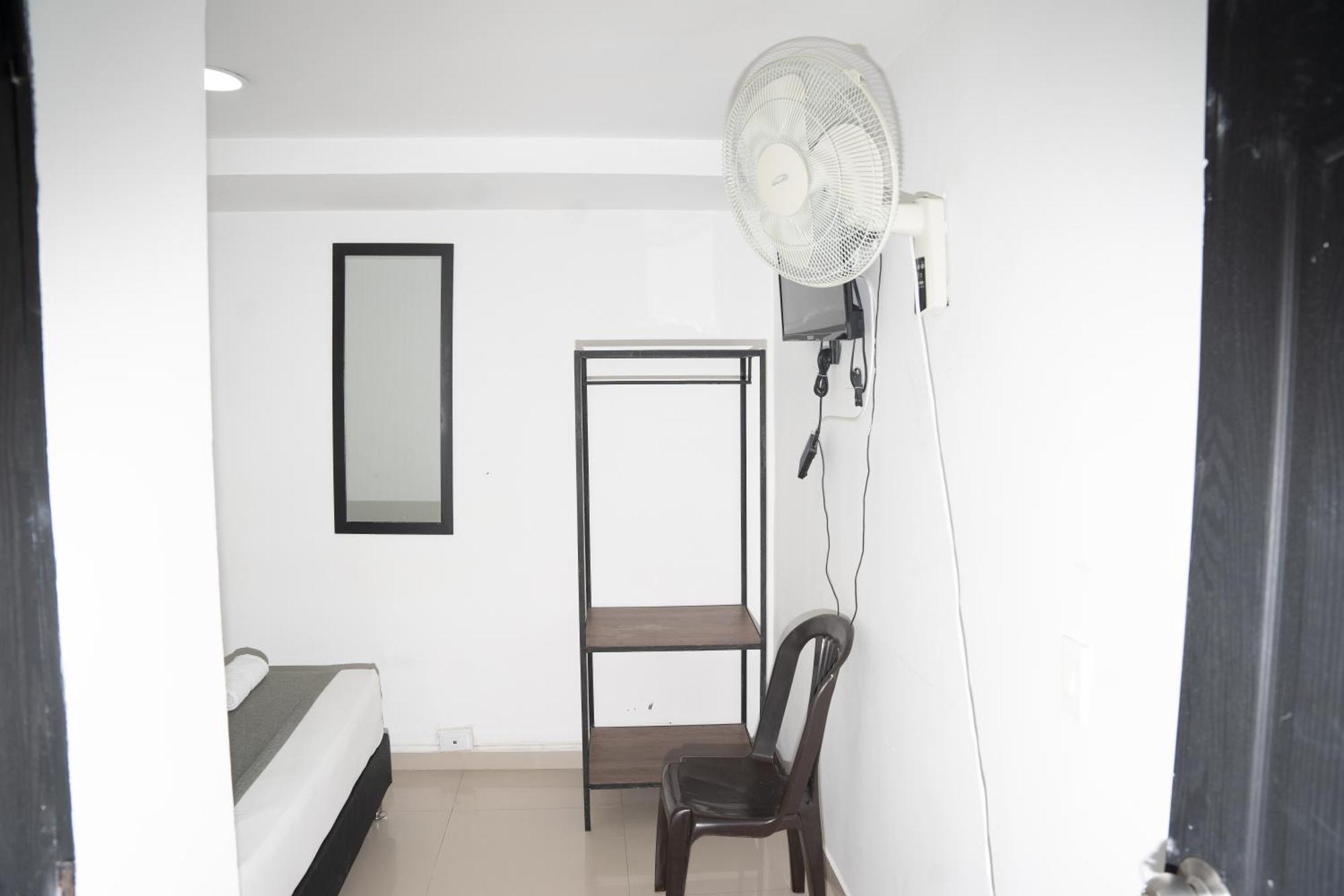 Hotel Laureles De Aburra เมเดยิน ภายนอก รูปภาพ