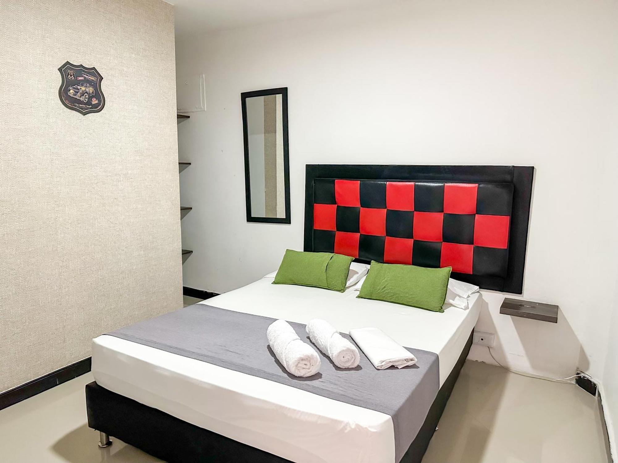Hotel Laureles De Aburra เมเดยิน ภายนอก รูปภาพ